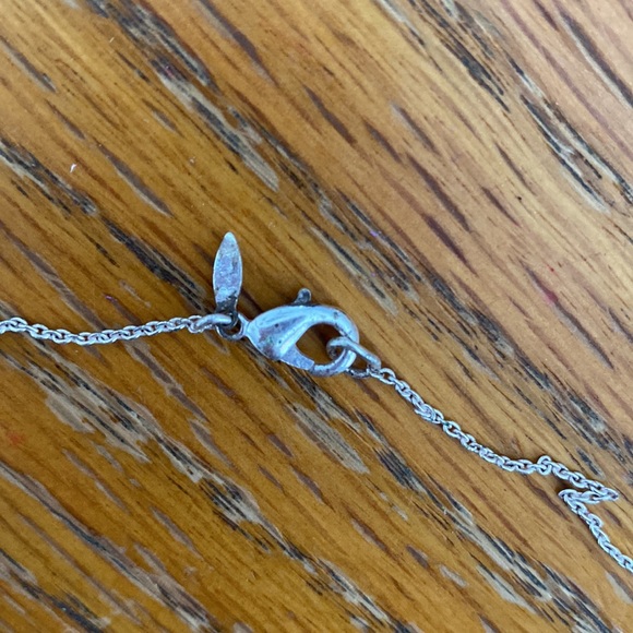 SHB silver dangling Star Necklace - Picture 5 of 5